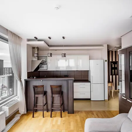 Sunset Terrace Apartment *